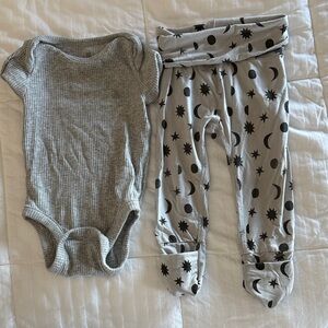 Hanna Andersson Gray Onesie and Celestial Leggings Set